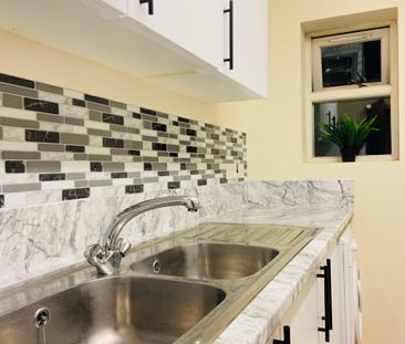 6 Bed Student Accommodation - Photo 6