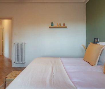 Room for rent in shared apartment in Barcelona - Photo 5