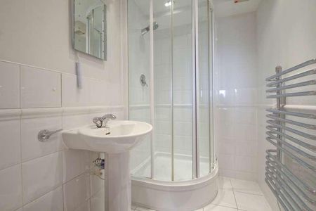 Greenfell Mansions, Glaisher Street, London, SE8 - Photo 5