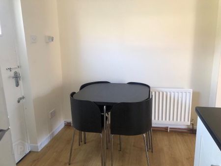 2 Lisavon Parade, Belfast, BT4 1LE - Photo 3