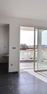 Location Appartement 1 pièce 24m² CAYENNE 97300 - Photo 3