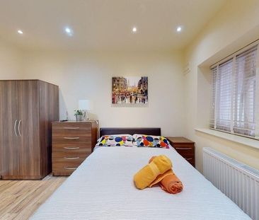 Studio to rent - Photo 3