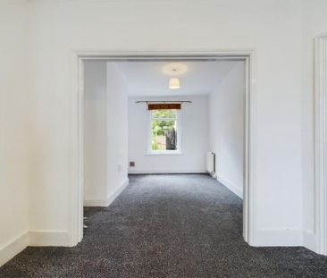 4 bedroom terraced house to rent - Photo 6