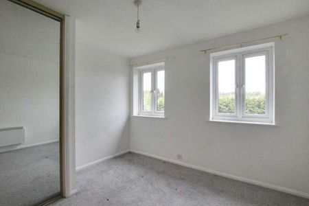 Bryanstone Road, EN8 - Photo 4