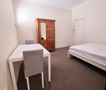 4-6 Abbotford Street, Kensington, NSW 2033 - Photo 3