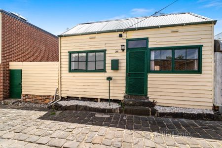 26 Youngs Lane, North Melbourne - Photo 2
