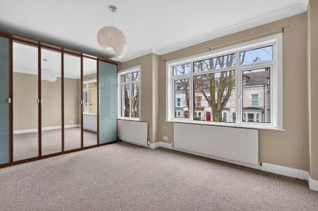 4 Eastleigh Drive, Ballyhackamore, Belfast, BT4 3DX - Photo 3