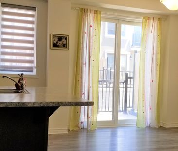 For Lease - 9 Edward Lennox Street, Markham, Ontario - Photo 6