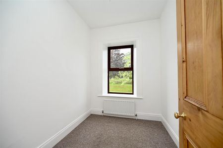 5 Orchard Place, Newtownards, BT23 7AE - Photo 2