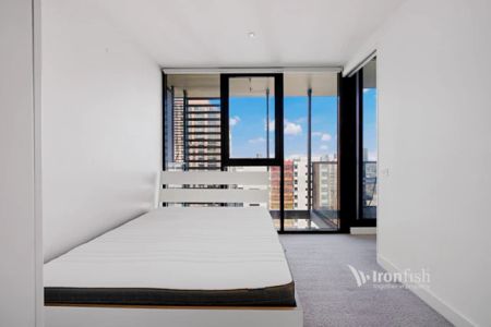 2 Bed, 1 Bath - Photo 5