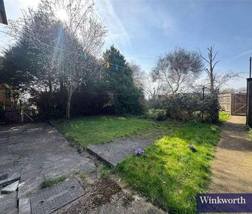 Kenton Lane, Harrow, Middlesex, HA3 - Photo 3