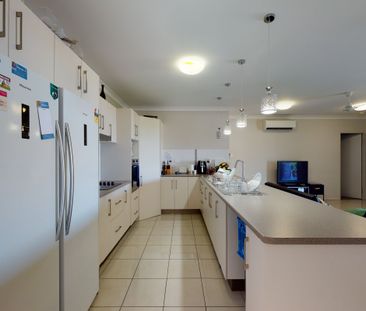 Room Available - $260.00 per week - Photo 2