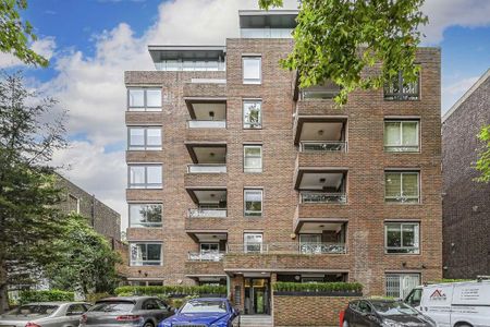 3 bedroom flat to rent - Photo 4