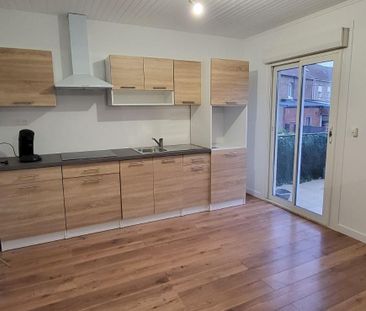 Maison individuelle sur sous-sol complet: Entrée, séjour donnant su... - Photo 5