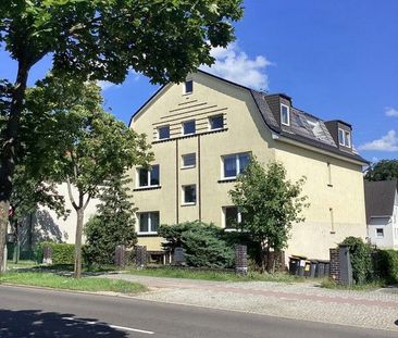 Saniertes Dachgeschoss - individuell geschnitten mit viel Platz und... - Photo 1