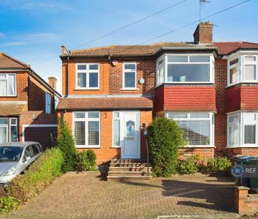 4 bedroom semi-detached house to rent - Photo 1