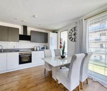 Farnborough Road, Hampshire, GU14 - Photo 1