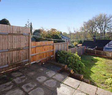 Delightful two bedroom end of terrace house situated between Harpen... - Photo 1