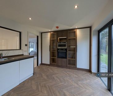 1 bedroom detached house to rent - Photo 5