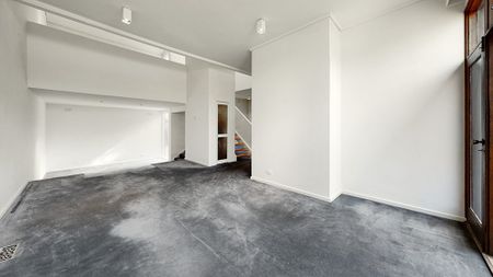 17 Fernhurst Grove, Kew VIC 3101 - Photo 4