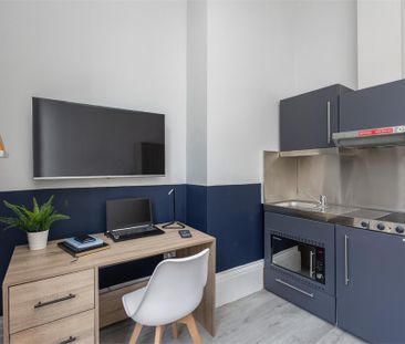 Studio to rent - Photo 2