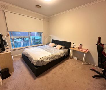 Elsternwick - Photo 4