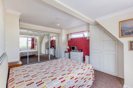 3 Bed Detached House, Park View, LE3 - Photo 5