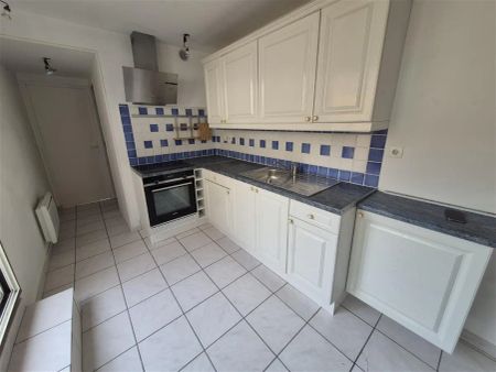 Location appartement 3 pièces - 84.94m² à Lille (59160) - Photo 4