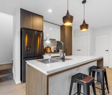 Stylish, Modern Living in Gawthern Terraces at 45/7 Angela Way, Pim... - Photo 6