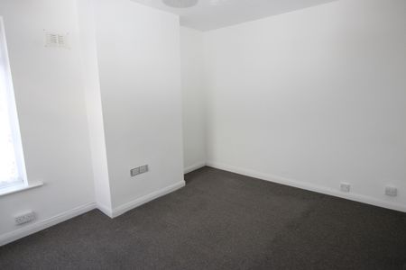 Commercial Road, Kettering, NN16 - Photo 5