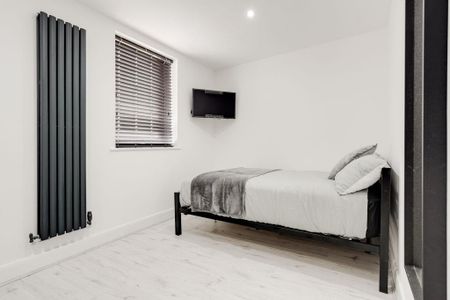 6 bedroom house to rent - Photo 4