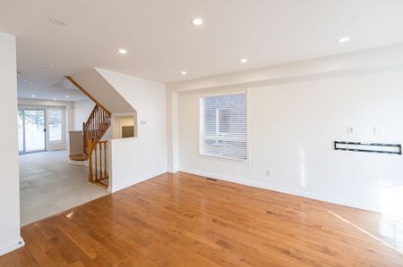 For Lease - 25 Arundel Drive, Vaughan, Ontario - Photo 5