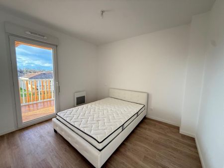 Location Appartement 3 pièces Meublé 60m² GUJAN MESTRAS 33470 - Photo 3