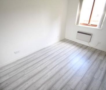 Stock Avenue, Paisley - Photo 4