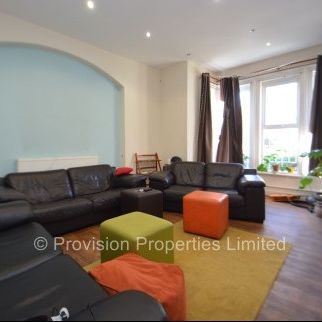 12 Bedroom Student Houses in Hyde Park - Photo 1