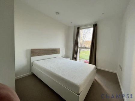 2 bedroom flat to rent - Photo 2