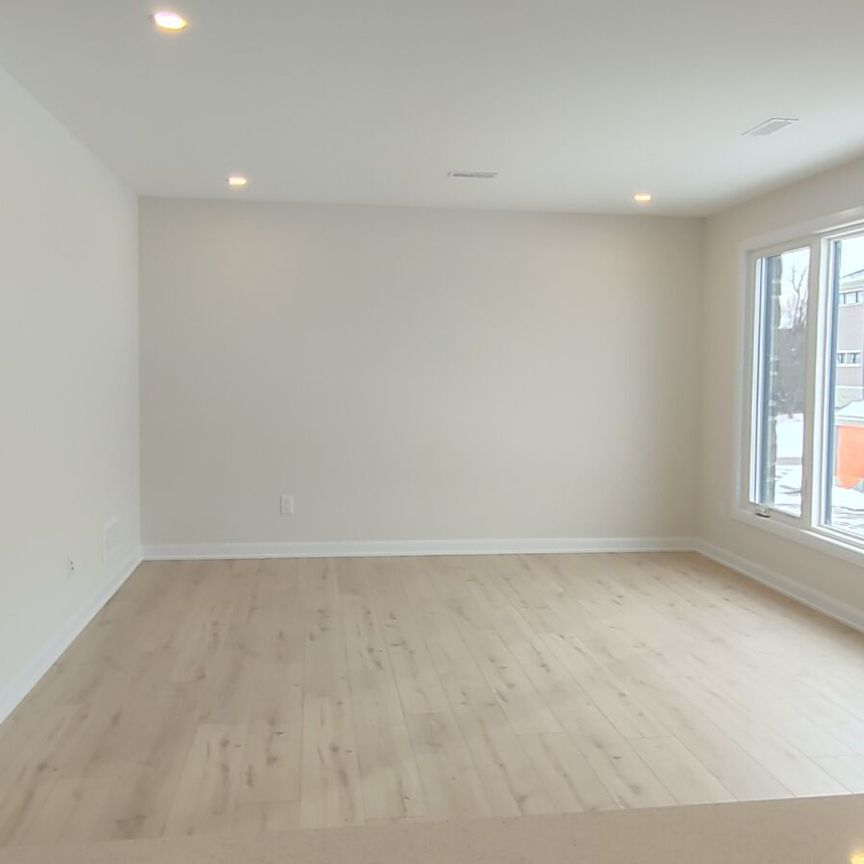 For Lease - 821 Arcadian Private, Kanata, Ontario - Photo 1