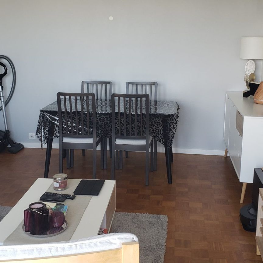 Location Appartement 2 pièces 48m² THONON LES BAINS 74200 - Photo 1