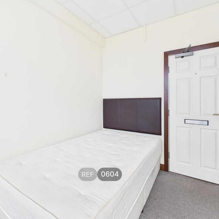 1 bedroom property to rent - Photo 1