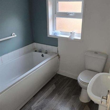 Gorton Road, Stockport, SK5 - Photo 1