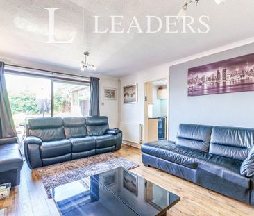 2 bedroom bungalow to rent - Photo 3