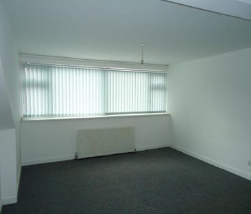 4 bedroom terraced house to rent - Photo 6