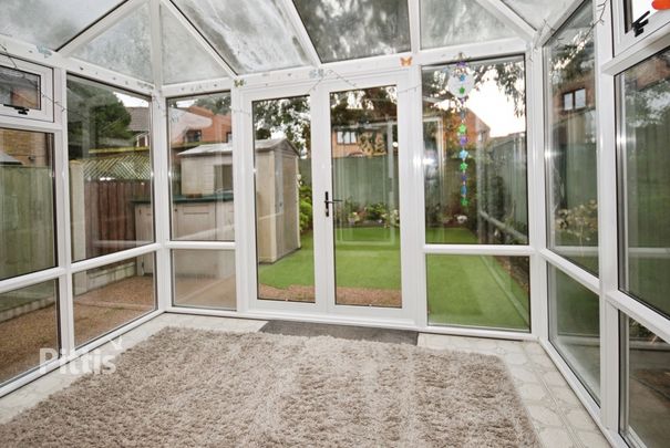 3 bedroom semi-detached house to rent - Photo 1