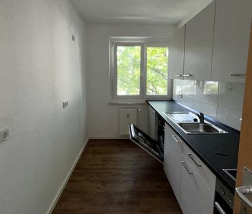 Fantastic 3-room apartment in Querfurt with modern EBK - Foto 1