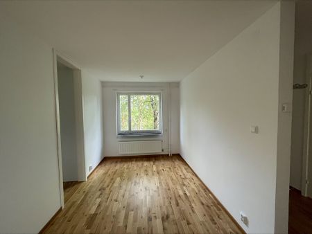 Karlhovsvägen 11 - Photo 2