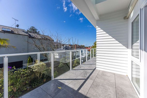 Two Bedroom , Two Carparks -Grafton - Photo 1