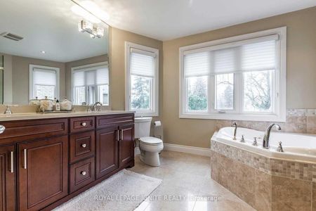 For Lease - 16 Chalmers Court, Brampton, Ontario - Photo 3