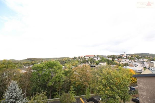 Große 2-Raum-Wohnung mit tollem Blick über Aue - Foto 1