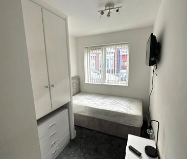 1 bedroom property to rent - Photo 2