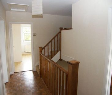 2 bedroom maisonette to rent - Photo 6